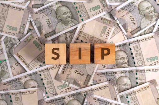 How SIP investment helps you collect more units than One time investment